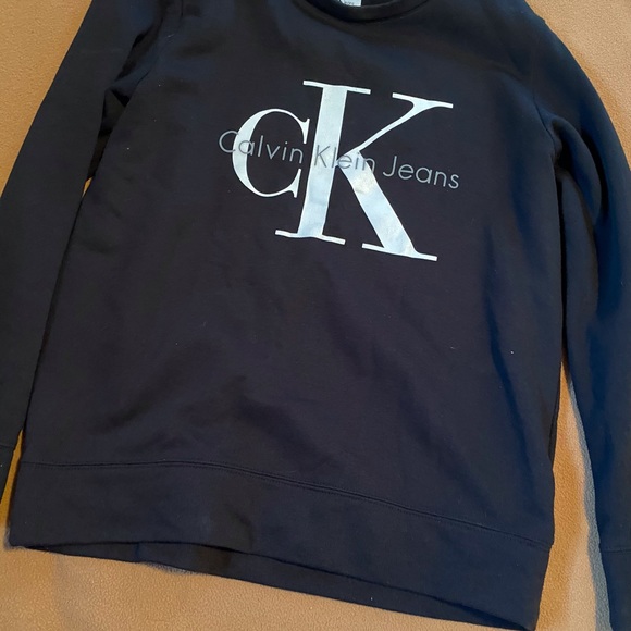 Calvin Klein sweater - Picture 1 of 4